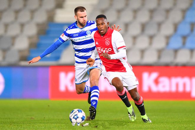 中场的调度 中场的调度